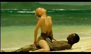 ટીન xxx માટે બીચ પર  ...