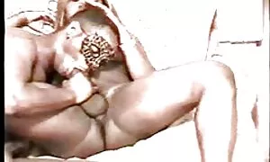 રેટ્રો સ્ત્રી સાથે ક ...