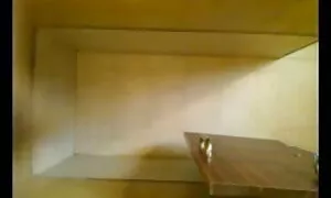 ઇબોની મમ્મી બ્રામાં  ...